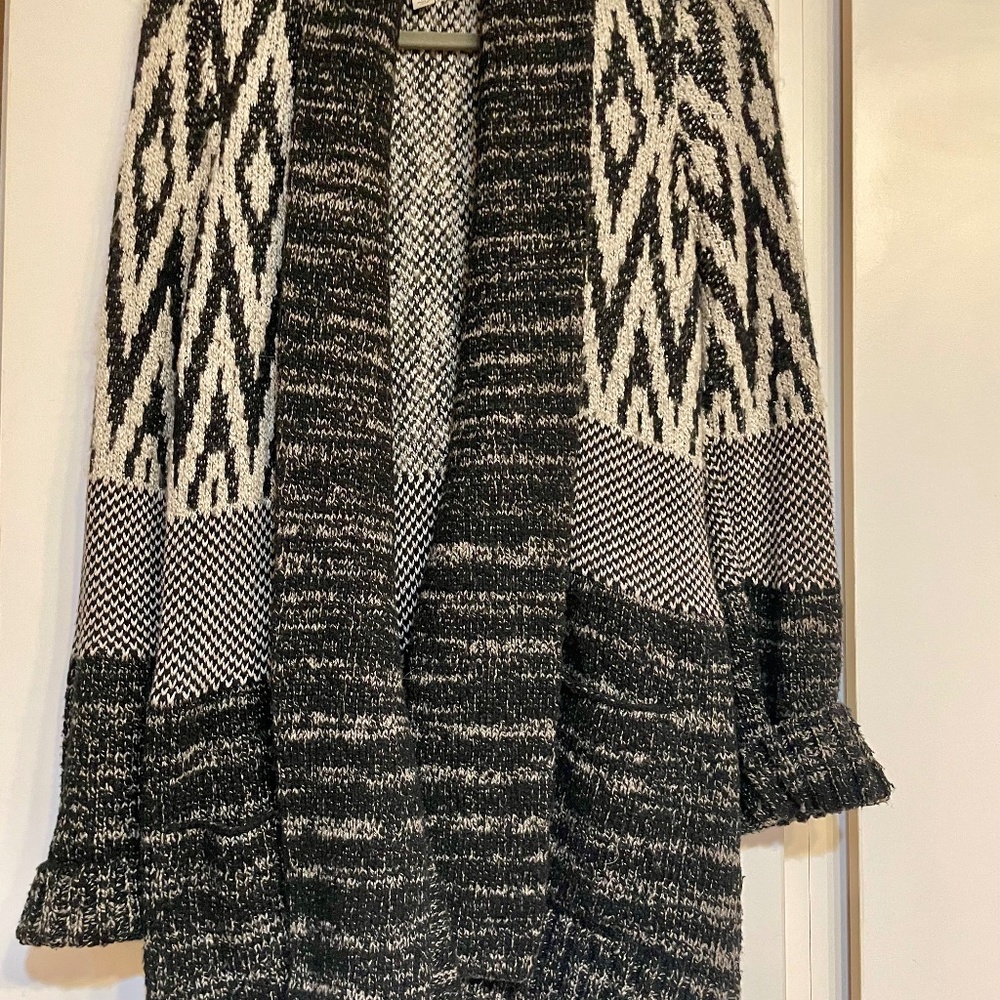 Lucky Brand Sweater size medium